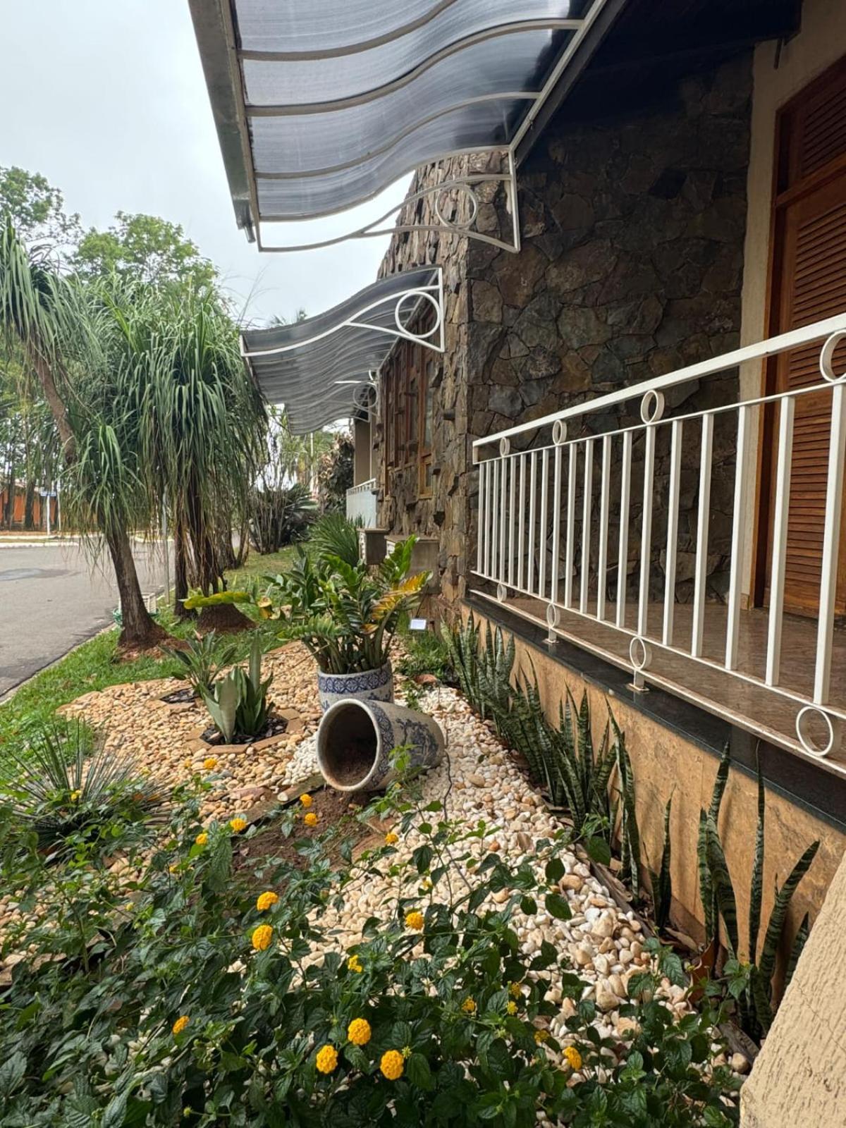 Paradise Inn Hotel 卡坦杜瓦 外观 照片