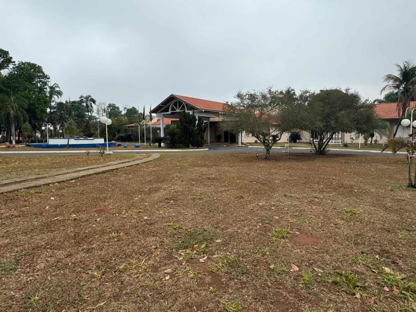 Paradise Inn Hotel 卡坦杜瓦 外观 照片