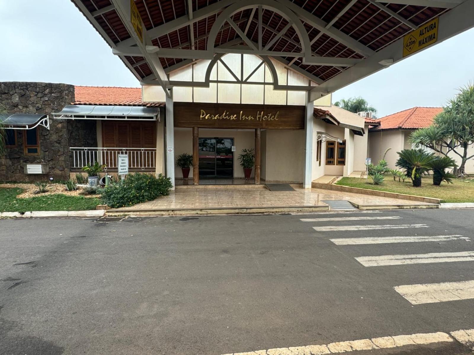 Paradise Inn Hotel 卡坦杜瓦 外观 照片