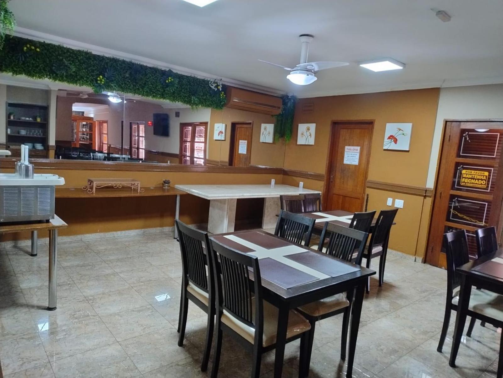 Paradise Inn Hotel 卡坦杜瓦 外观 照片