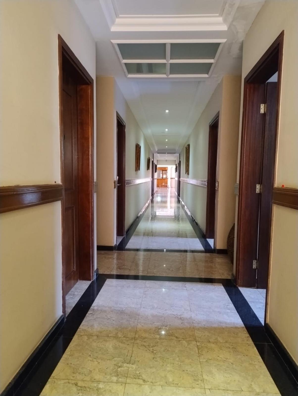 Paradise Inn Hotel 卡坦杜瓦 外观 照片