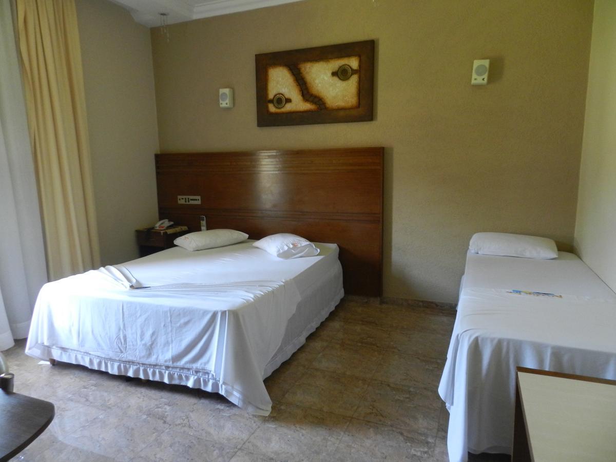 Paradise Inn Hotel 卡坦杜瓦 外观 照片
