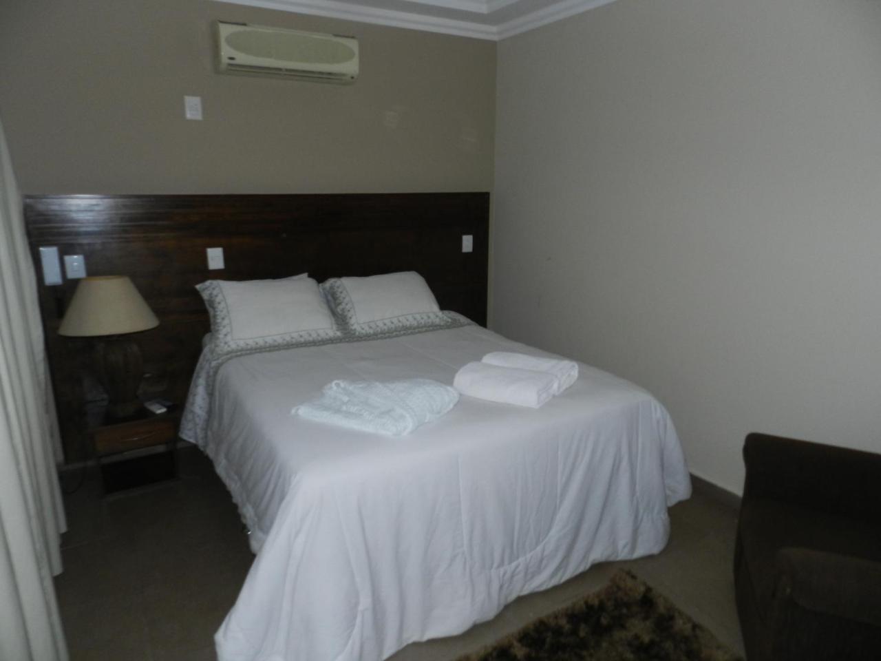 Paradise Inn Hotel 卡坦杜瓦 外观 照片